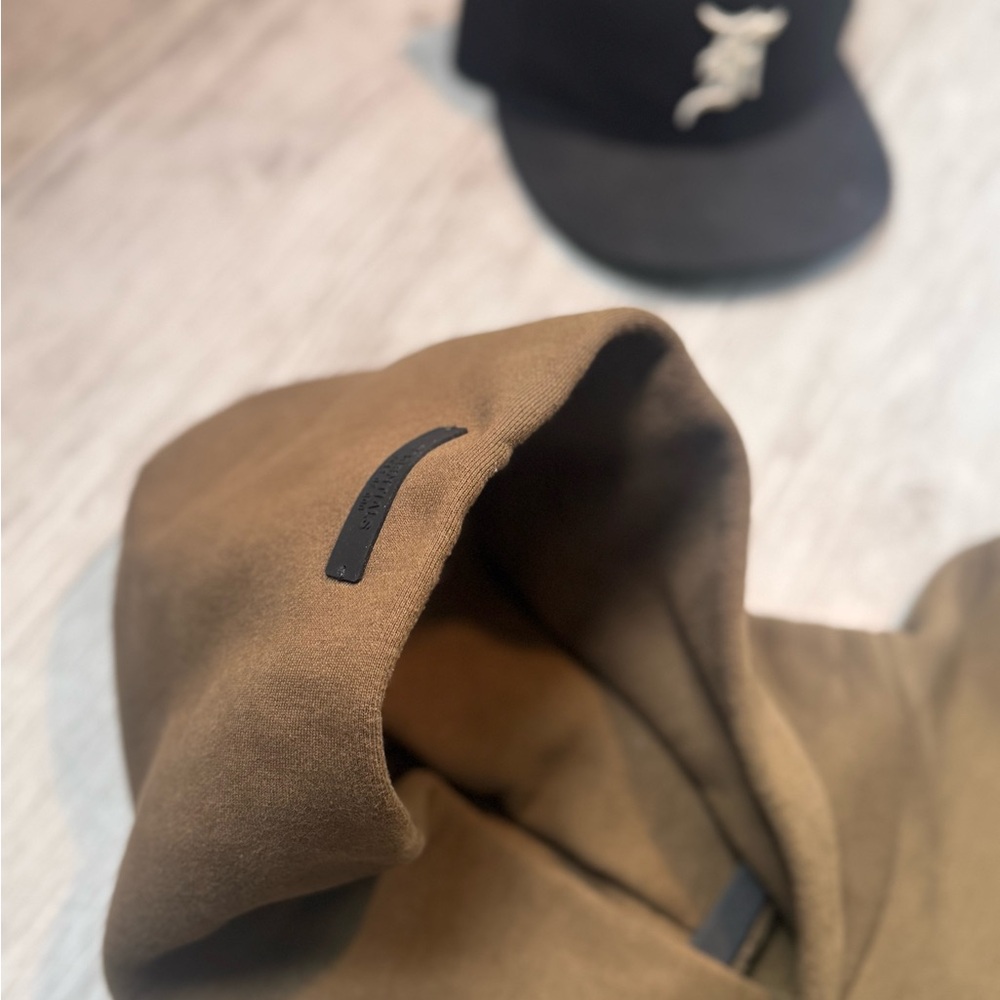 Essentials Fear Of God Hoodie - Picture 5 of 6